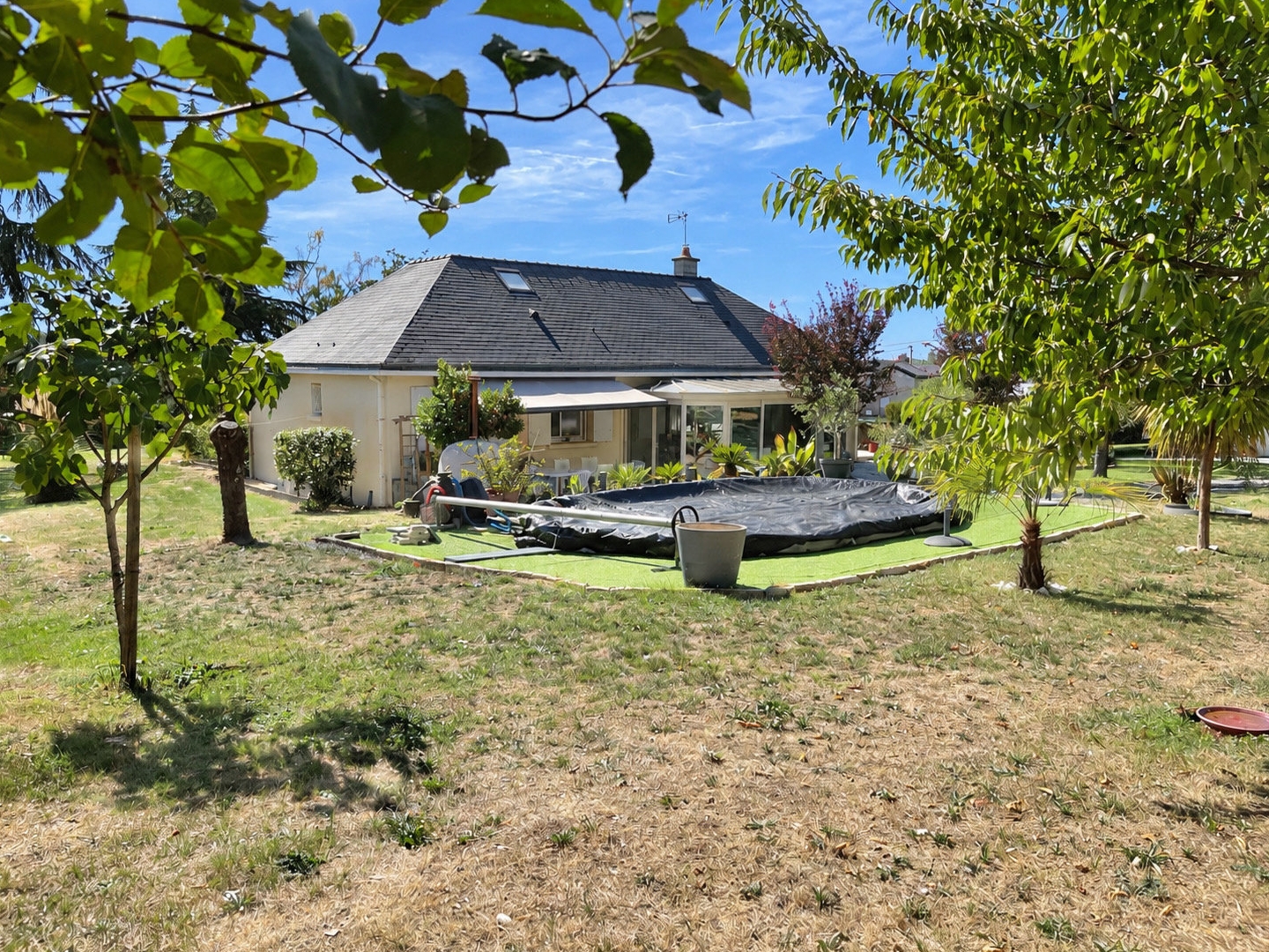 Maison à vendre - 7 pièces - 175m2 - Allonnes (49650)