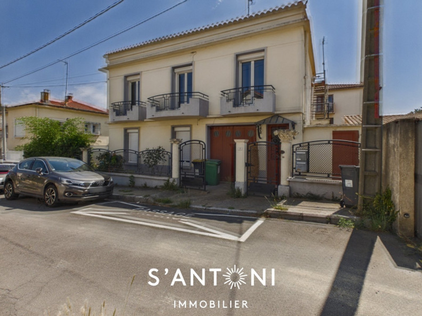 Ensemble immobilier 7 pièces 137 m²