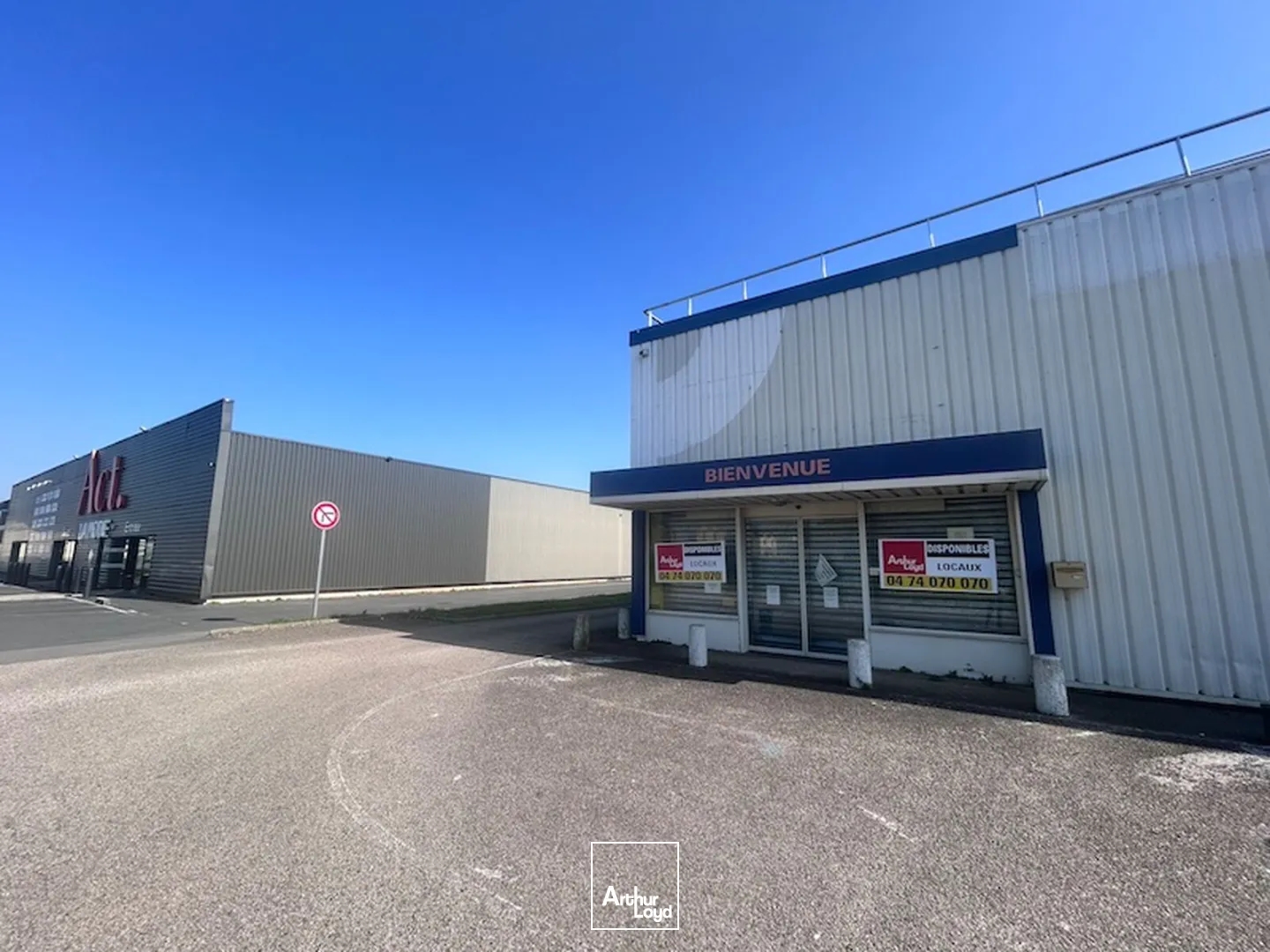 MACON NORD - LOCAL COMMERCIAL - VENTE