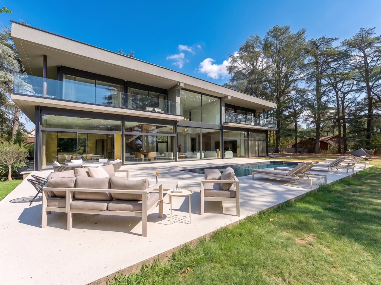 Maison à vendre - 8 pièces - 660m2 - Écully (69130)