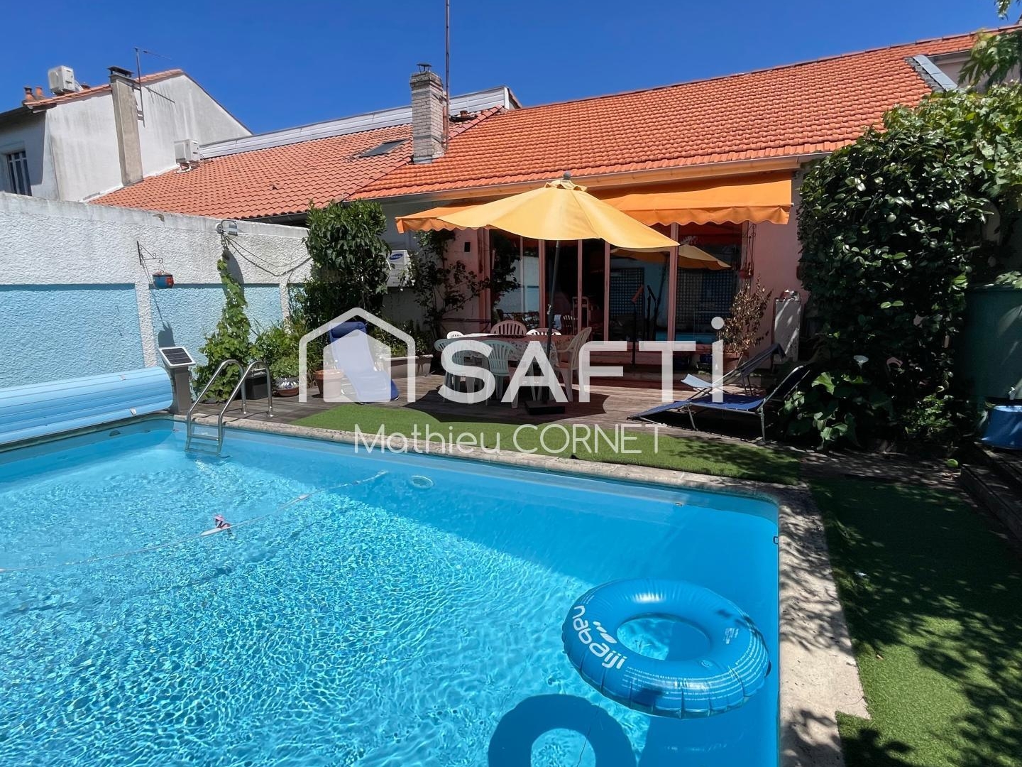 Maison de 127m2 à Cauderan Primrose avec garage et piscine