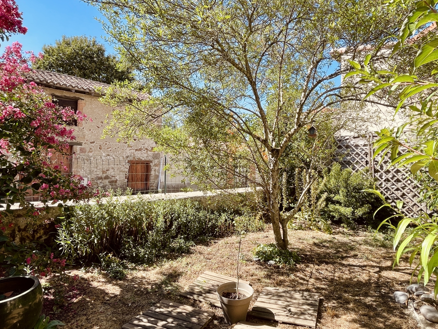 Maison à vendre - 3 pièces - 135m2 - Confolens (16500)