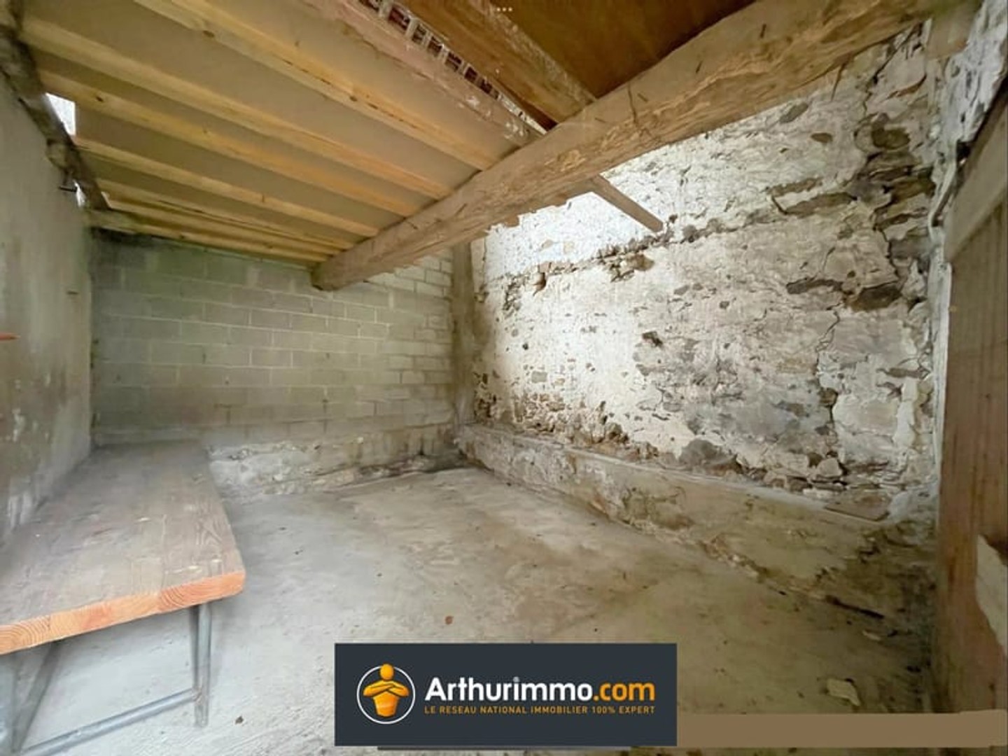 Grange de 100 m² sur terrain de 266 m²