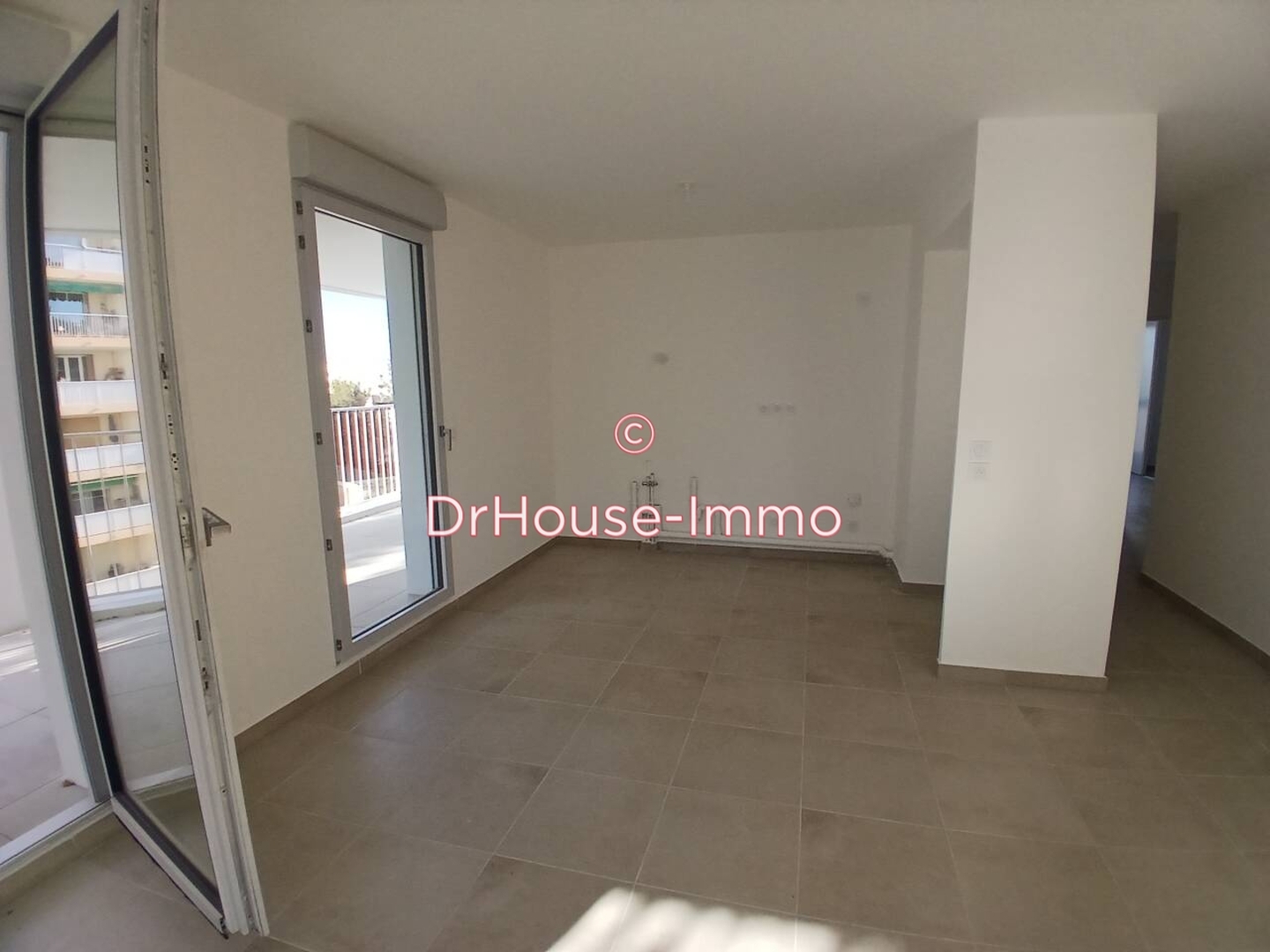 Appartement à vendre - 4 pièces - 94m2 - Marseille 10e (13010)