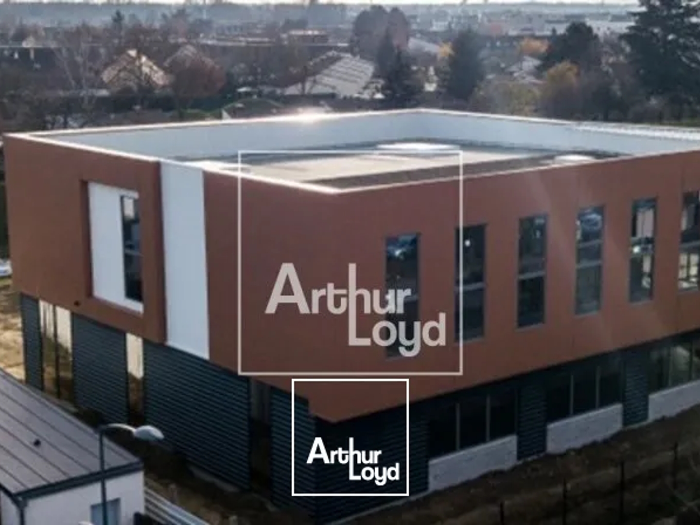 Locaux à vendre - 1781m2 - Bondoufle (91070)