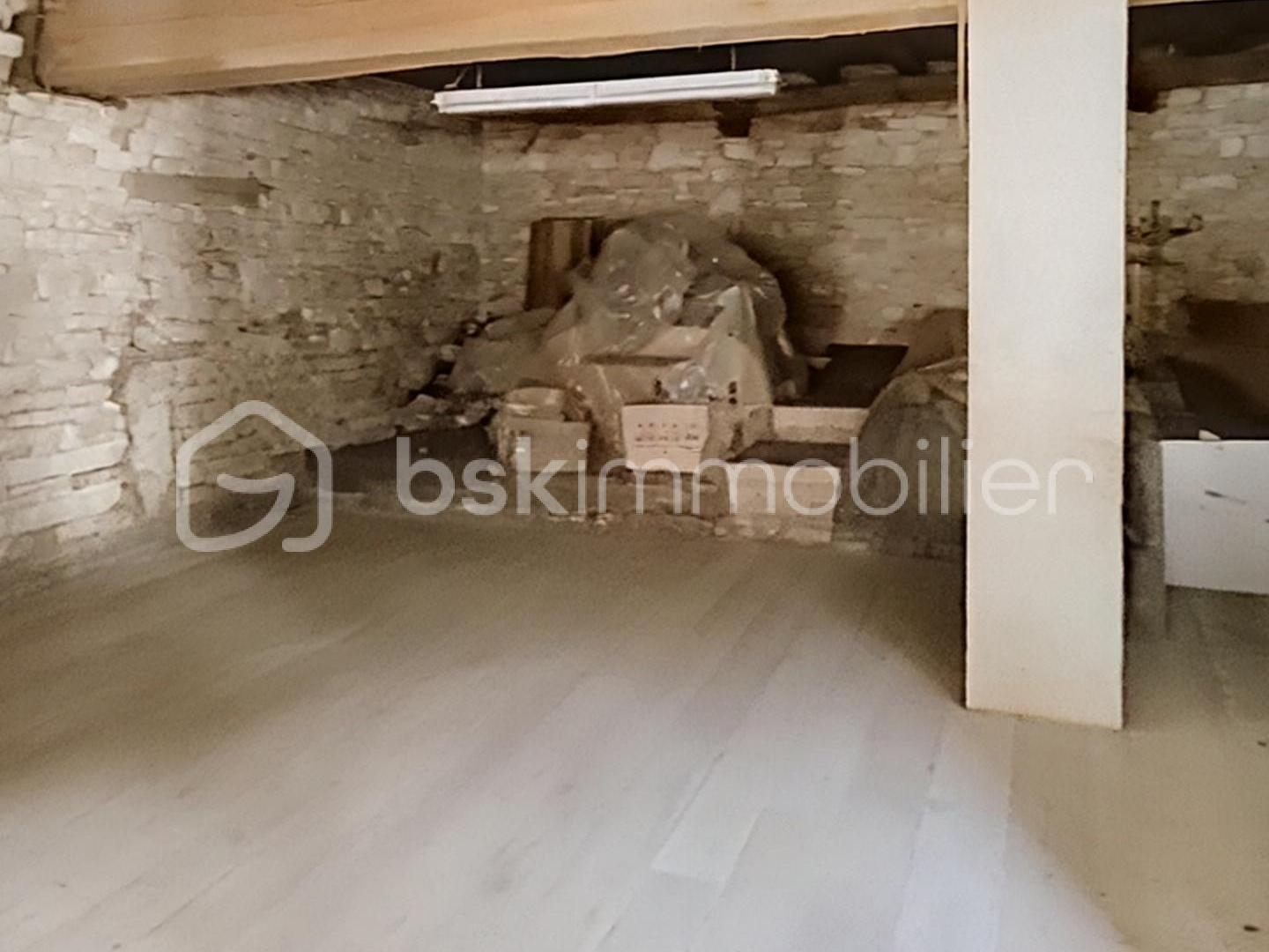 Parking / garage / box à vendre - 112m2 - Chagny (71150)