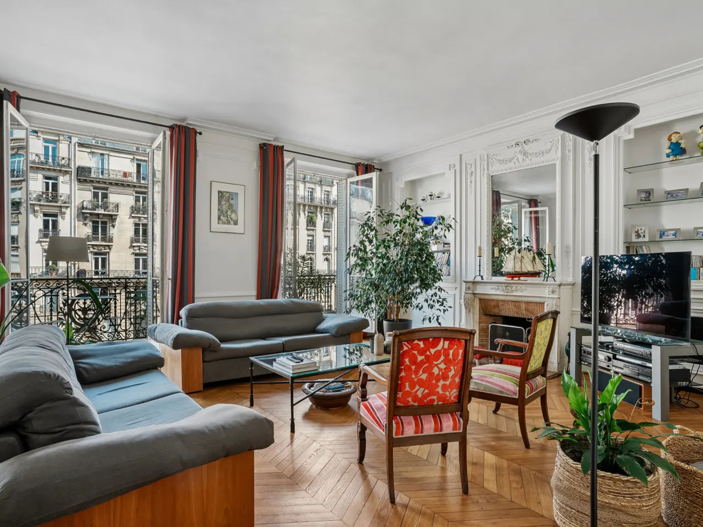 Appartement à vendre - 7 pièces - 221m2 - Paris 16e (75016)