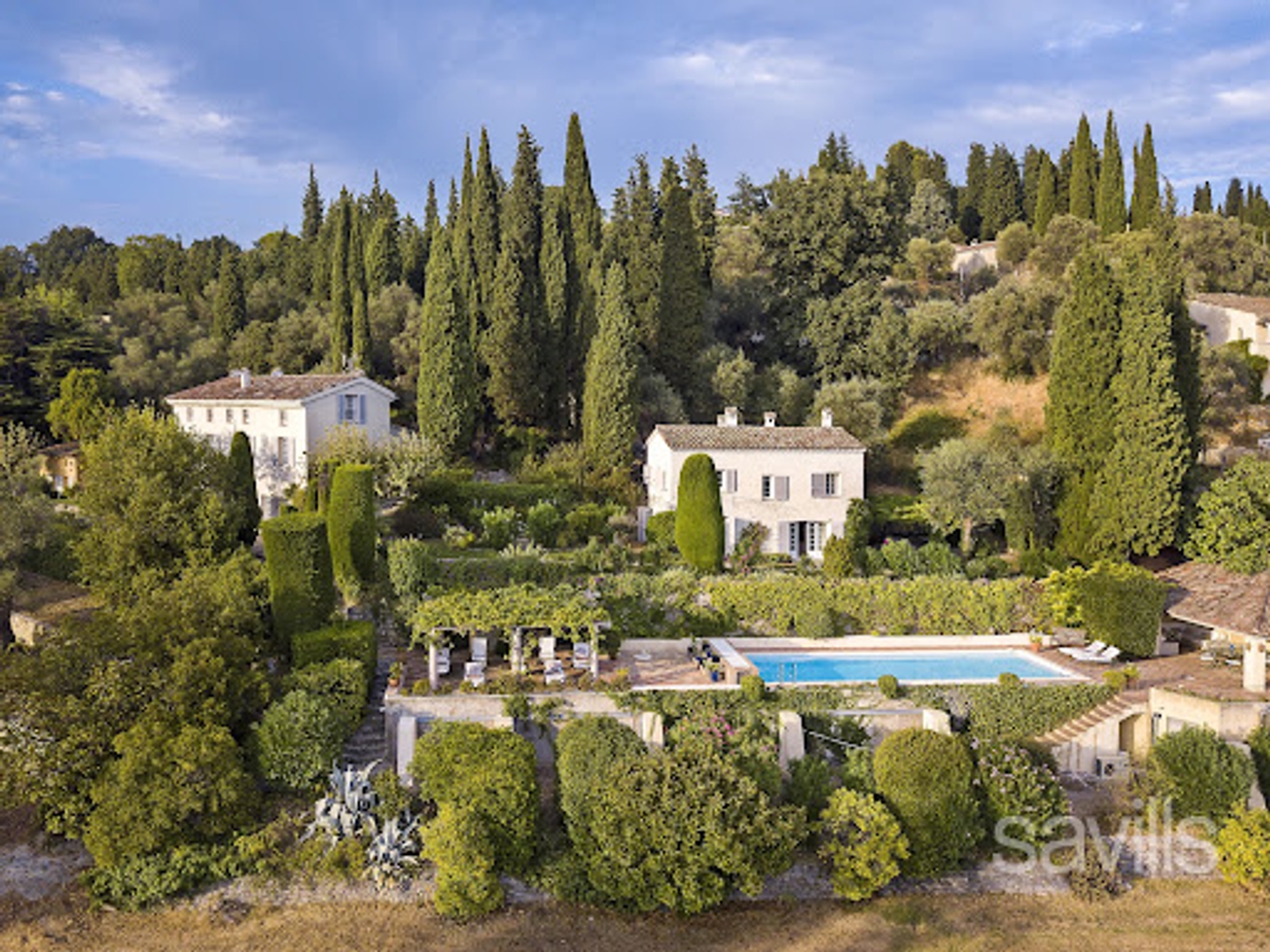Villa 15 pièces 279 m²