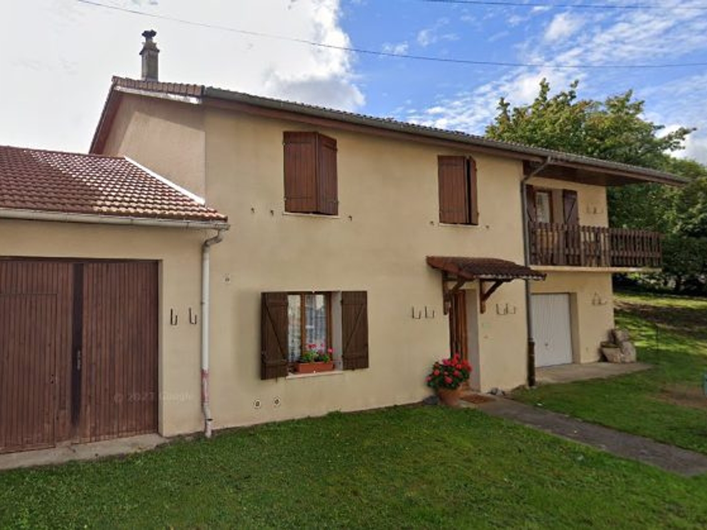 Maison 135m2 habitable + 100m2 de garage + hangar sur parcel