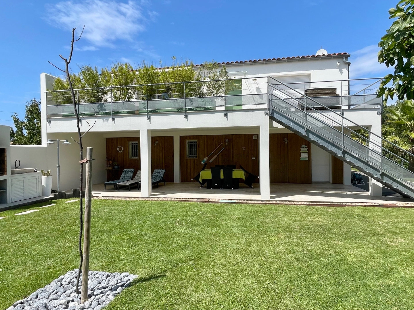 Maison à vendre - 5 pièces - 168m2 - Saint-Pierre-D'ol... (17310)