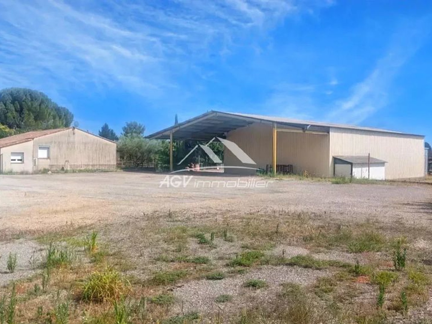 Bureaux à vendre - 112m2 - Saint-Christol-Lè... (30380)