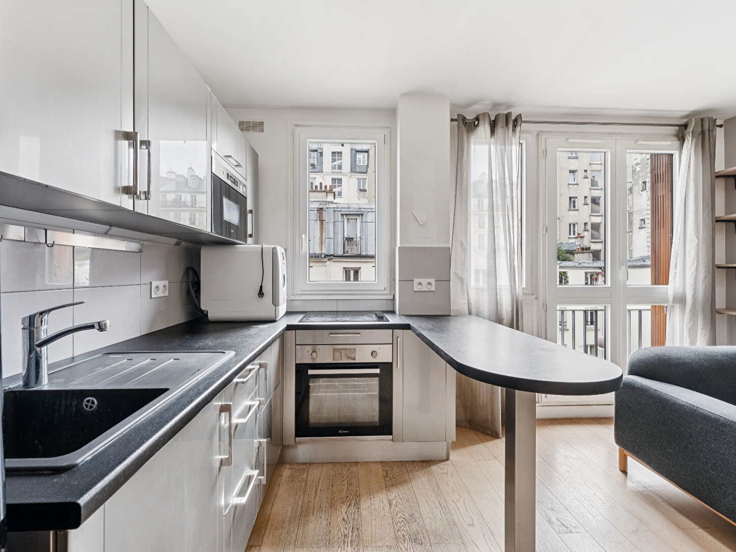 Appartement à vendre - 2 pièces - 41m2 - Paris 18e (75018)