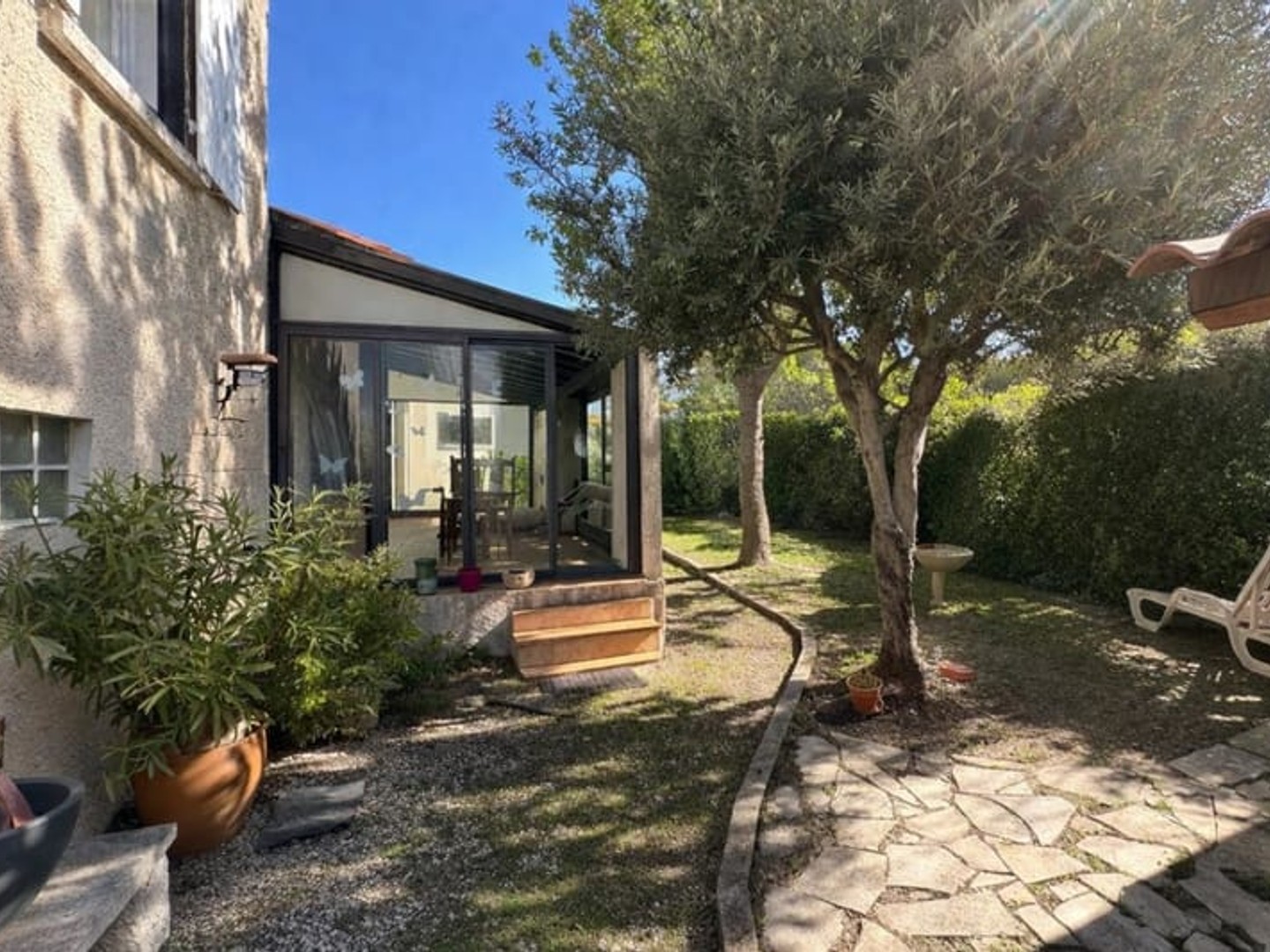 Ensemble immobilier avec 2 logements indépendants