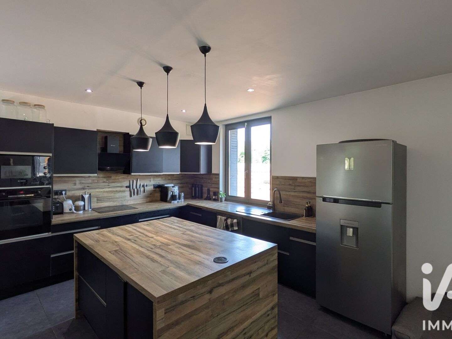 Loft/atelier à Chomérac