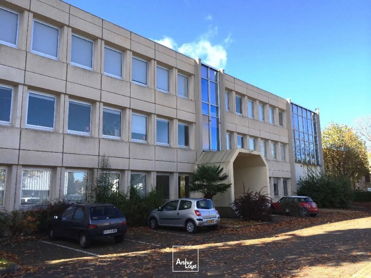 Locaux à vendre - 2039m2 - Montigny-Le-Breto... (78180)