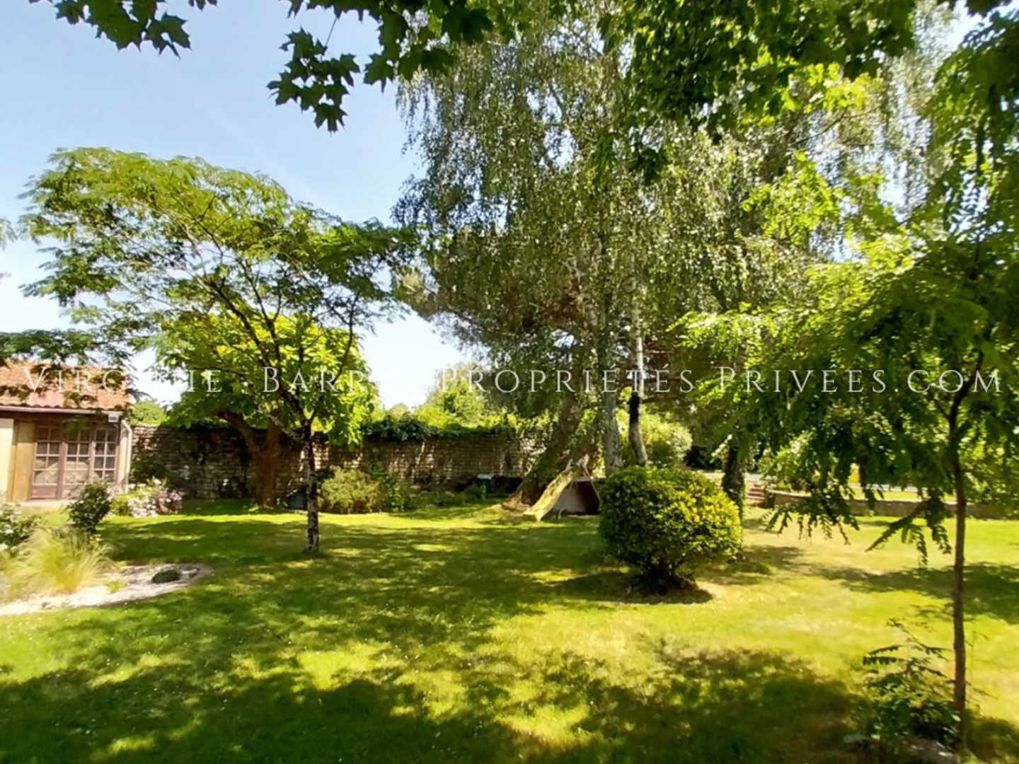 Maison à vendre - 7 pièces - 193m2 - Pont-L'abbé-D'arn... (17250)