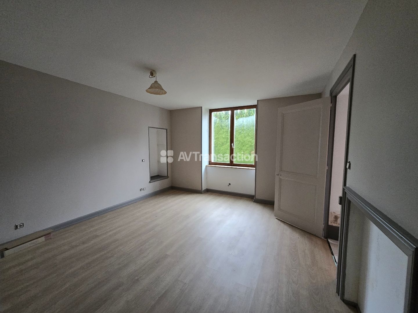 Maison à vendre - 12 pièces - 242m2 - Gray (70100)
