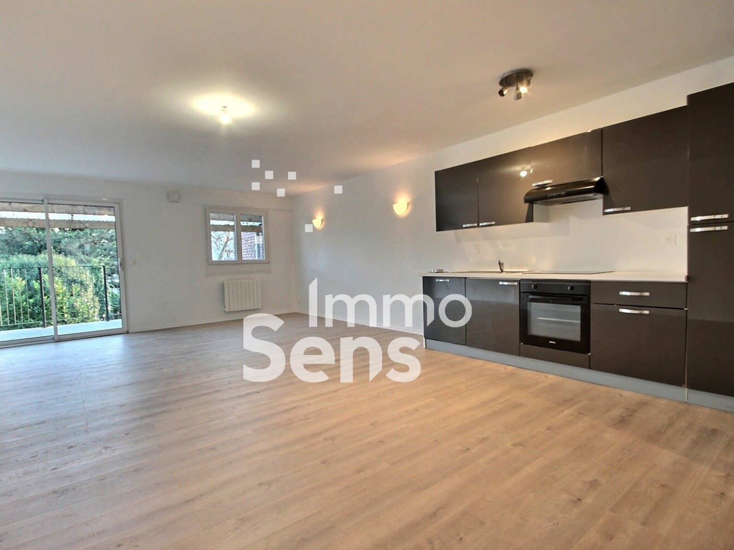 Immeuble à vendre - 184m2 - Loos (59120)