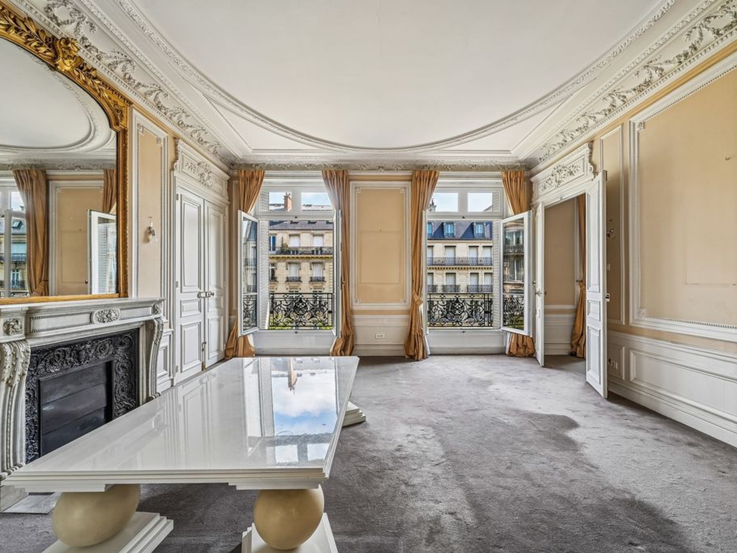 Appartement 4 pièces 182 m²