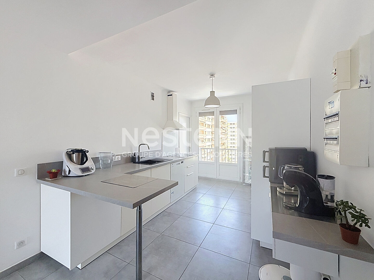 À VENDRE !Superbe T4 entièrement rénové avec vue panoramique sur le golfe d'Ajaccio