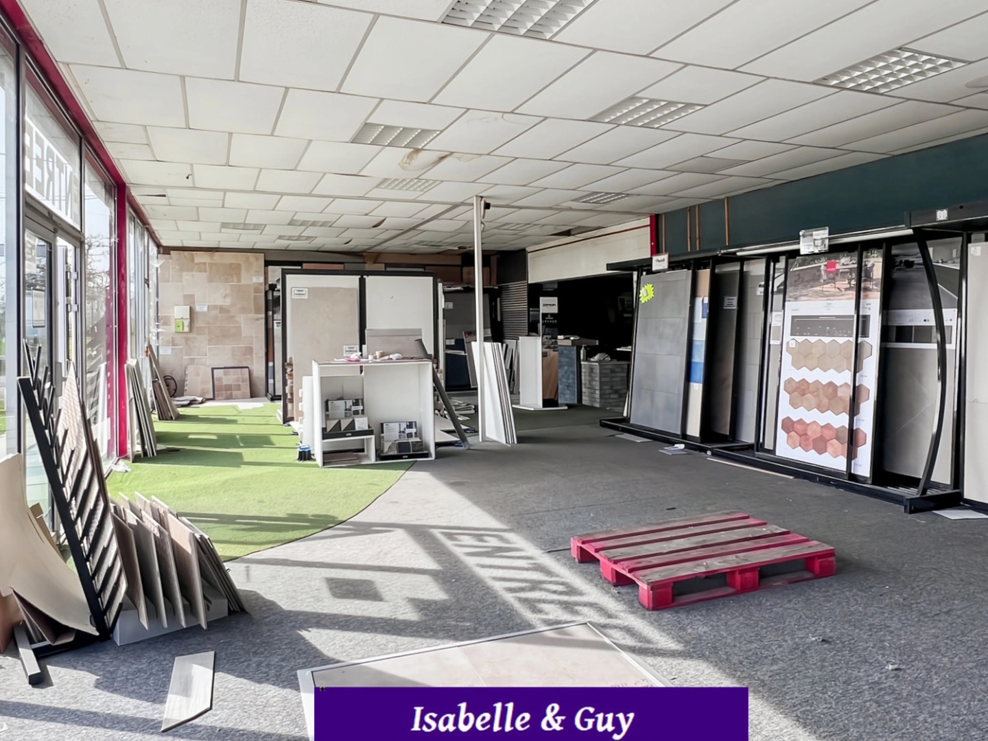 Magasin à vendre - 2 pièces - 750m2 - Verneuil D'avre E... (27130)