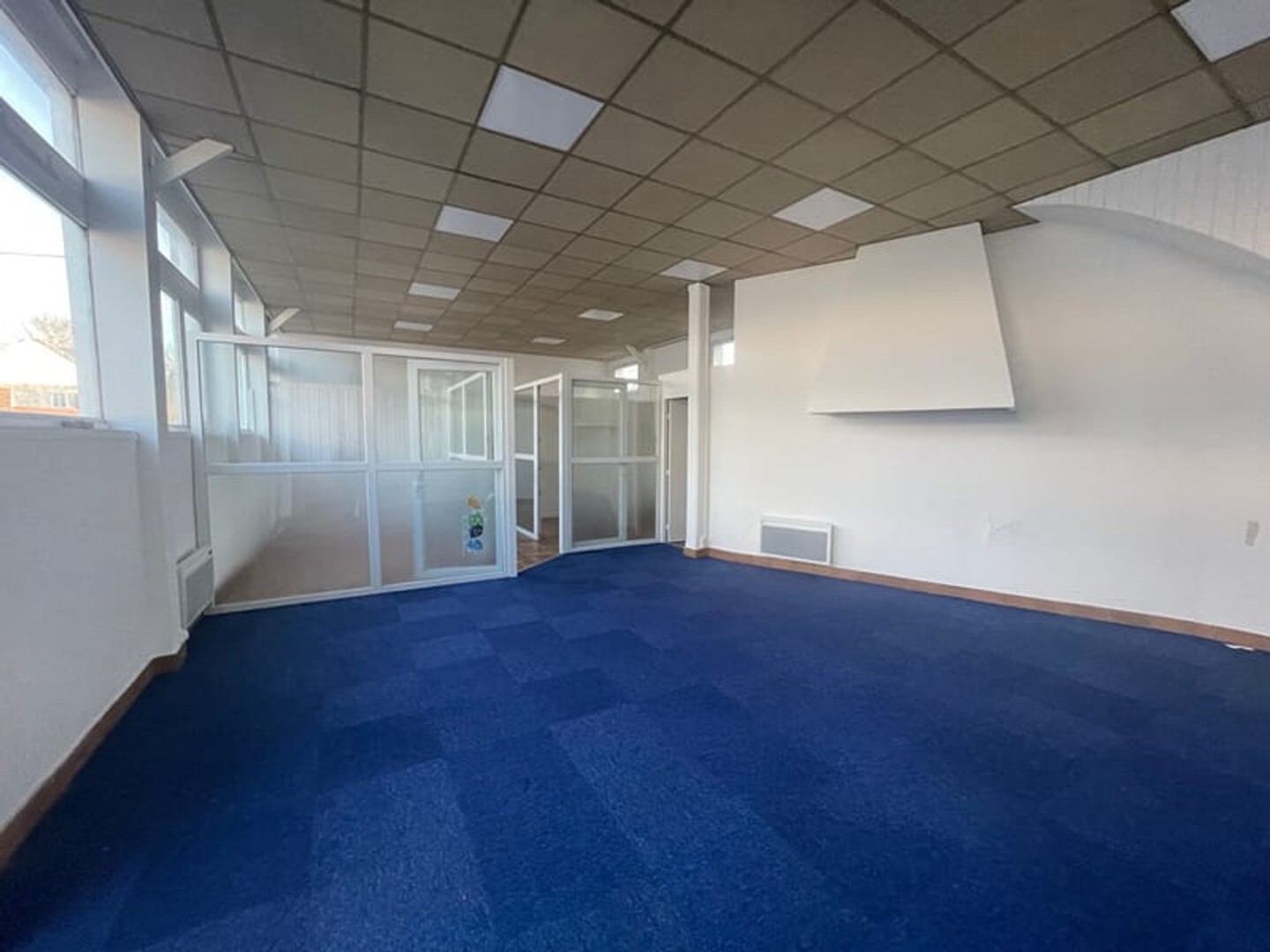 Magasin à vendre - 9 pièces - 207m2 - La Rochelle (17000)