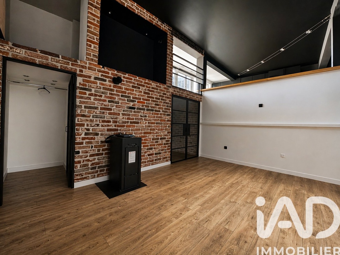 Magasin à vendre - 3 pièces - 115m2 - Charleville-Mézières (08000)