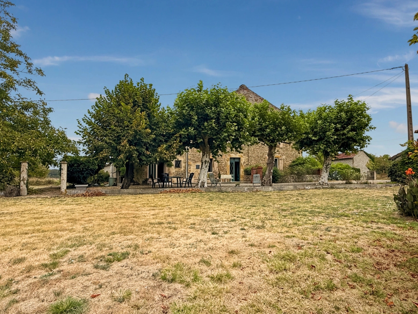 Maison à vendre - 7 pièces - 205m2 - Caumont (32400)