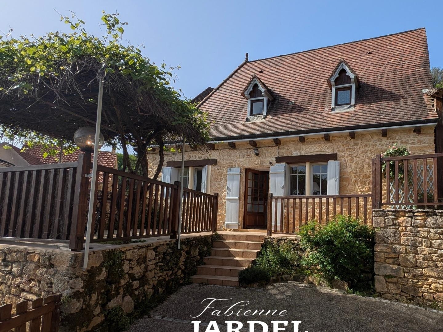 charme de la pierre pour cet ensemble immobilier