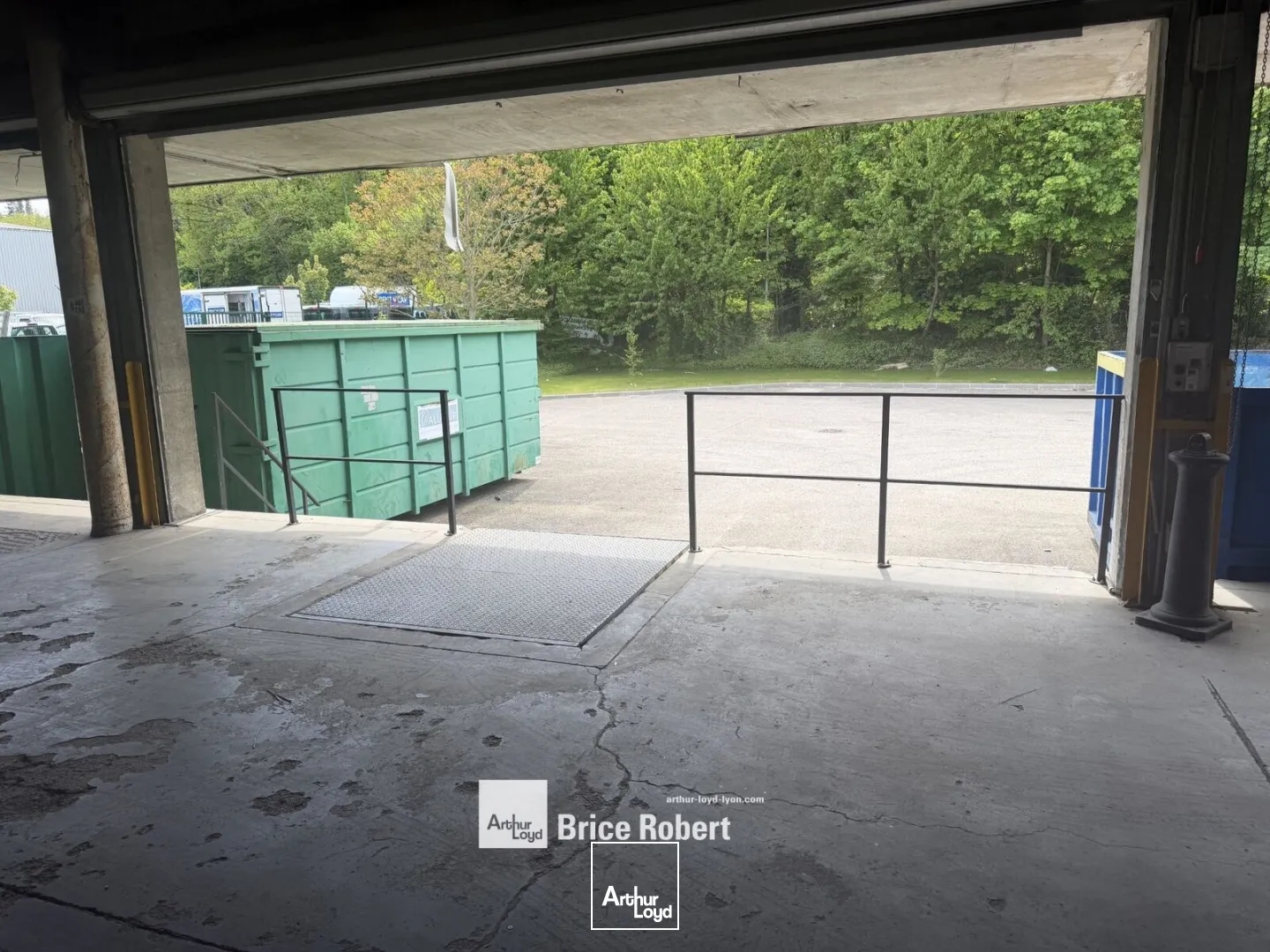 Locaux à vendre - 595m2 - Grenay (38540)