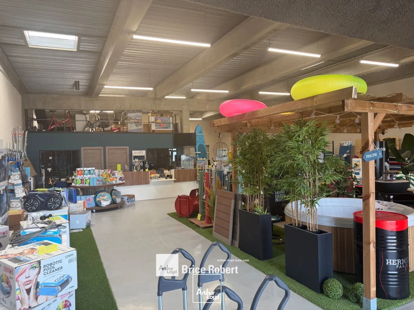 Locaux à vendre - 595m2 - Grenay (38540)