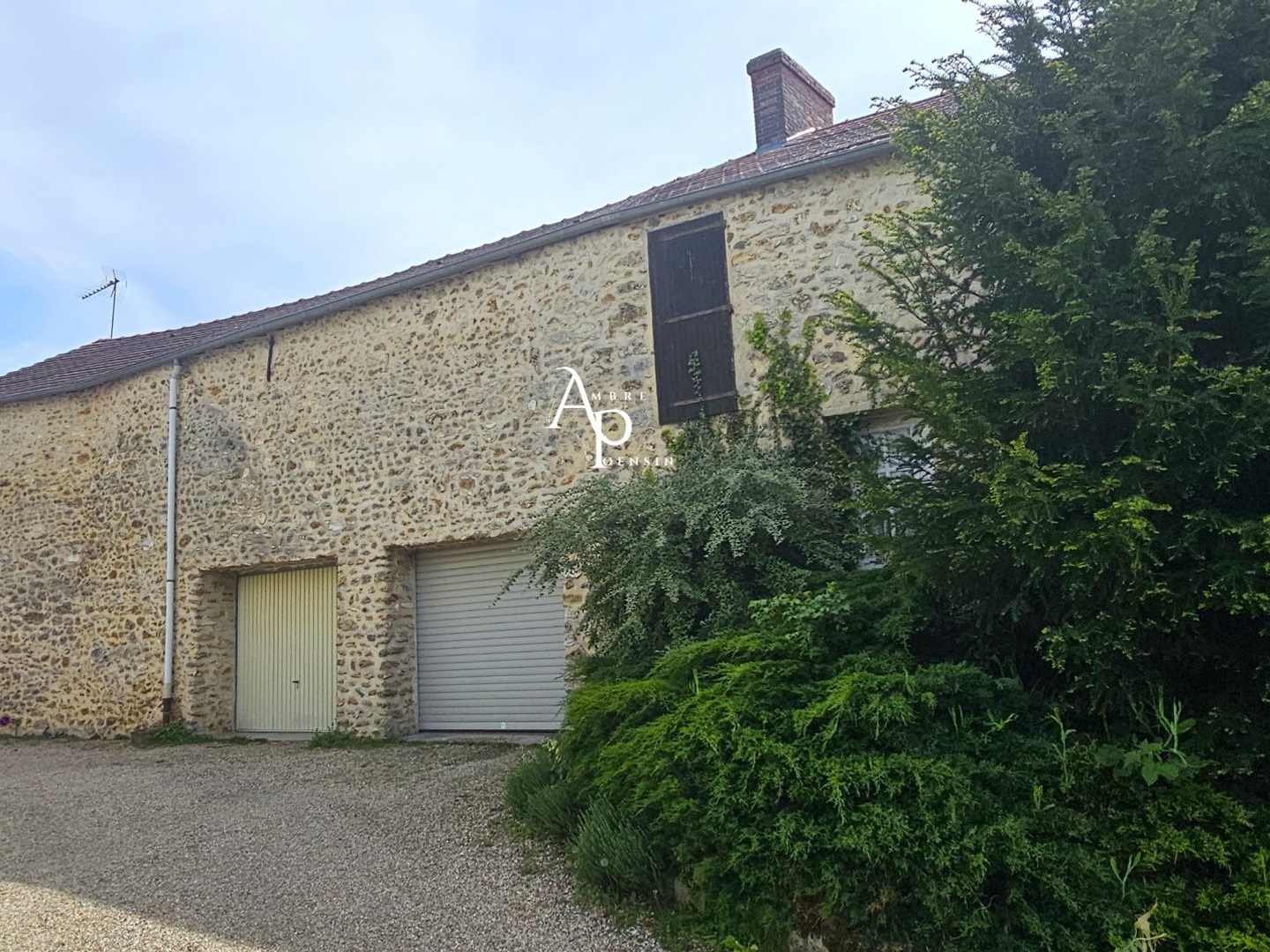 Immeuble à vendre - 7 pièces - 148m2 - Les Clayes-Sous-Bois (78340)