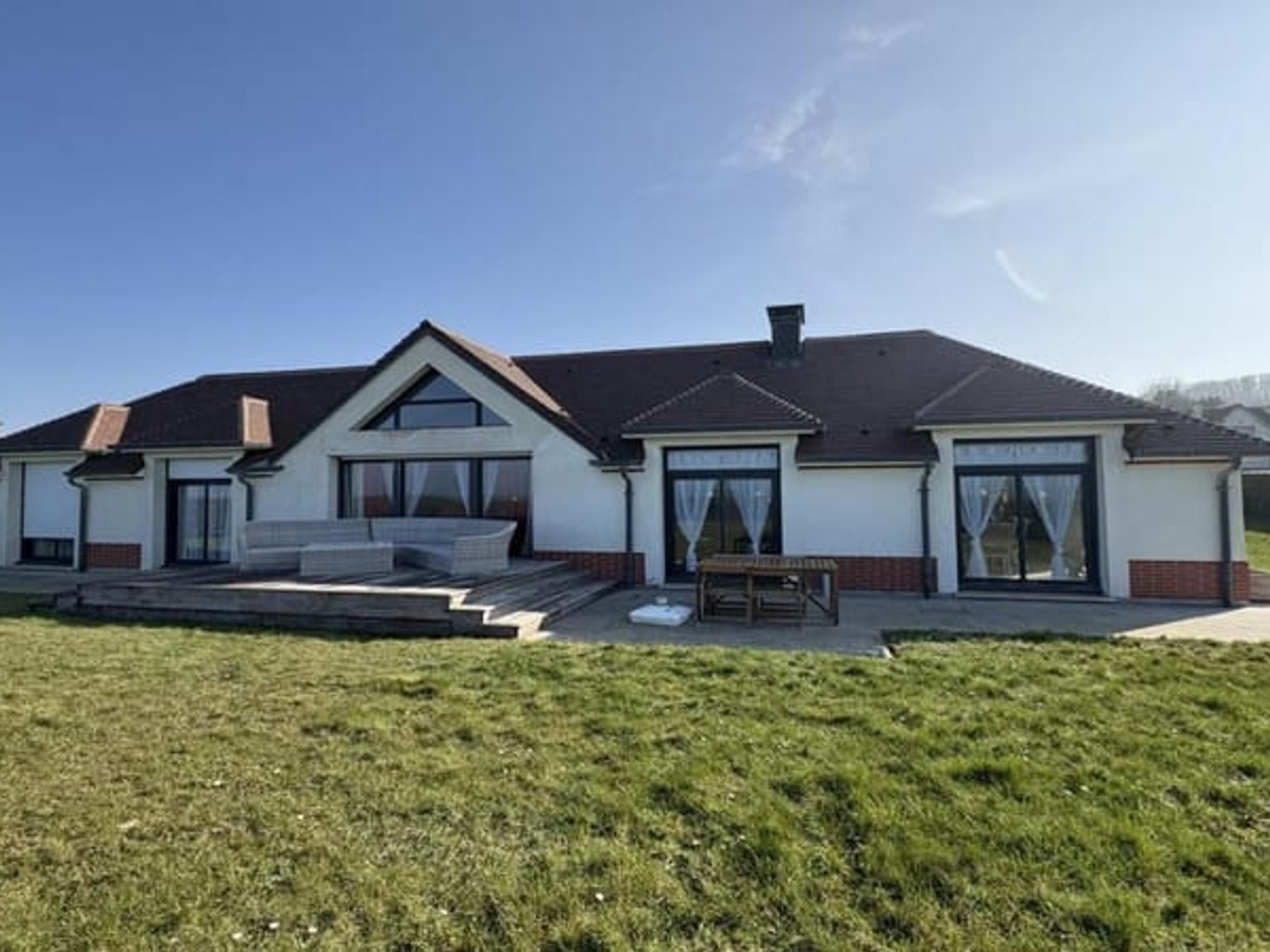 Bénerville-sur-Mer -Maison contemporaine de plain-pied avec vue mer et accès direct plage
