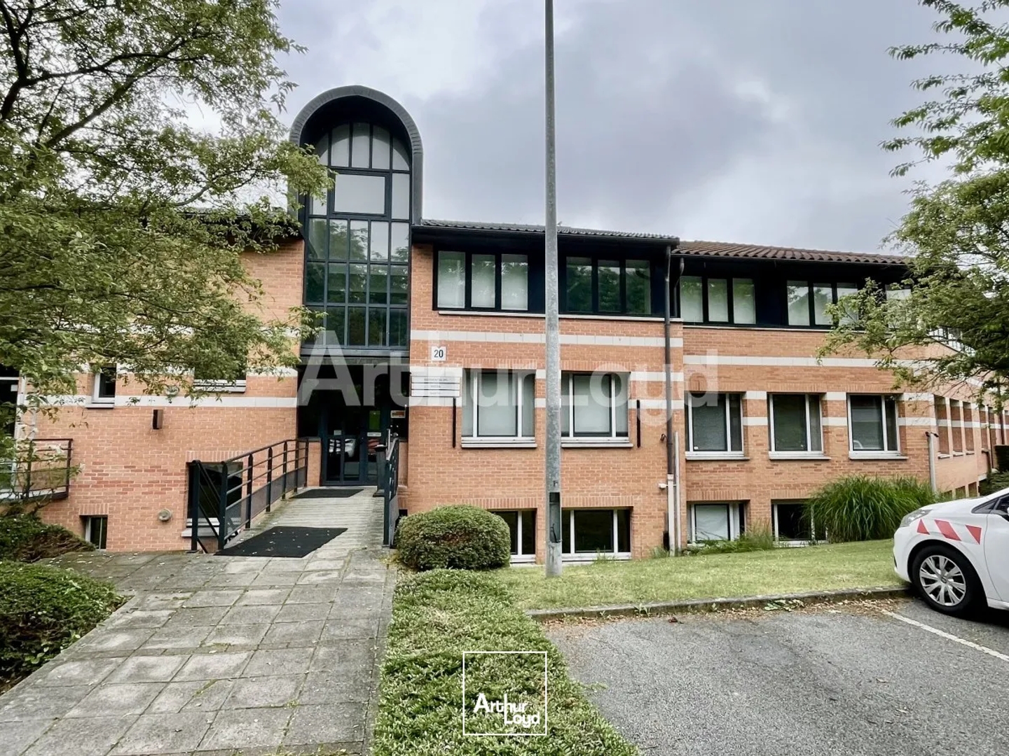 Bureaux à vendre Villeneuve d'Ascq open space lumineux parkings extérieurs