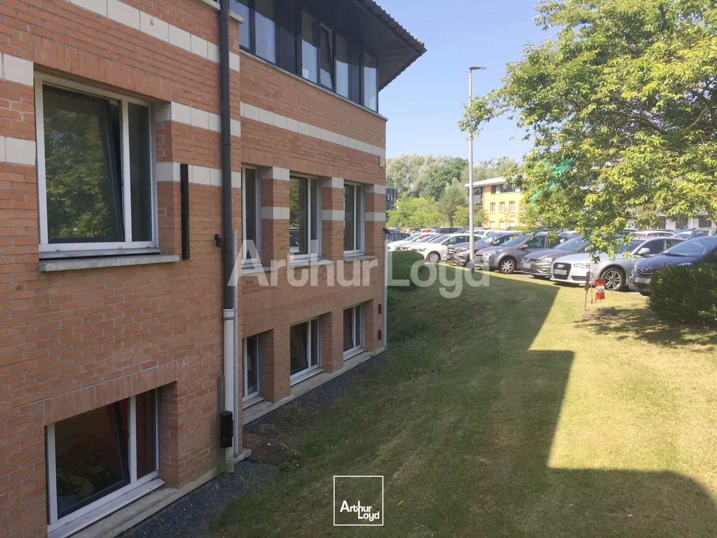 Bureaux à vendre - 757m2 - Villeneuve-D'ascq (59650)