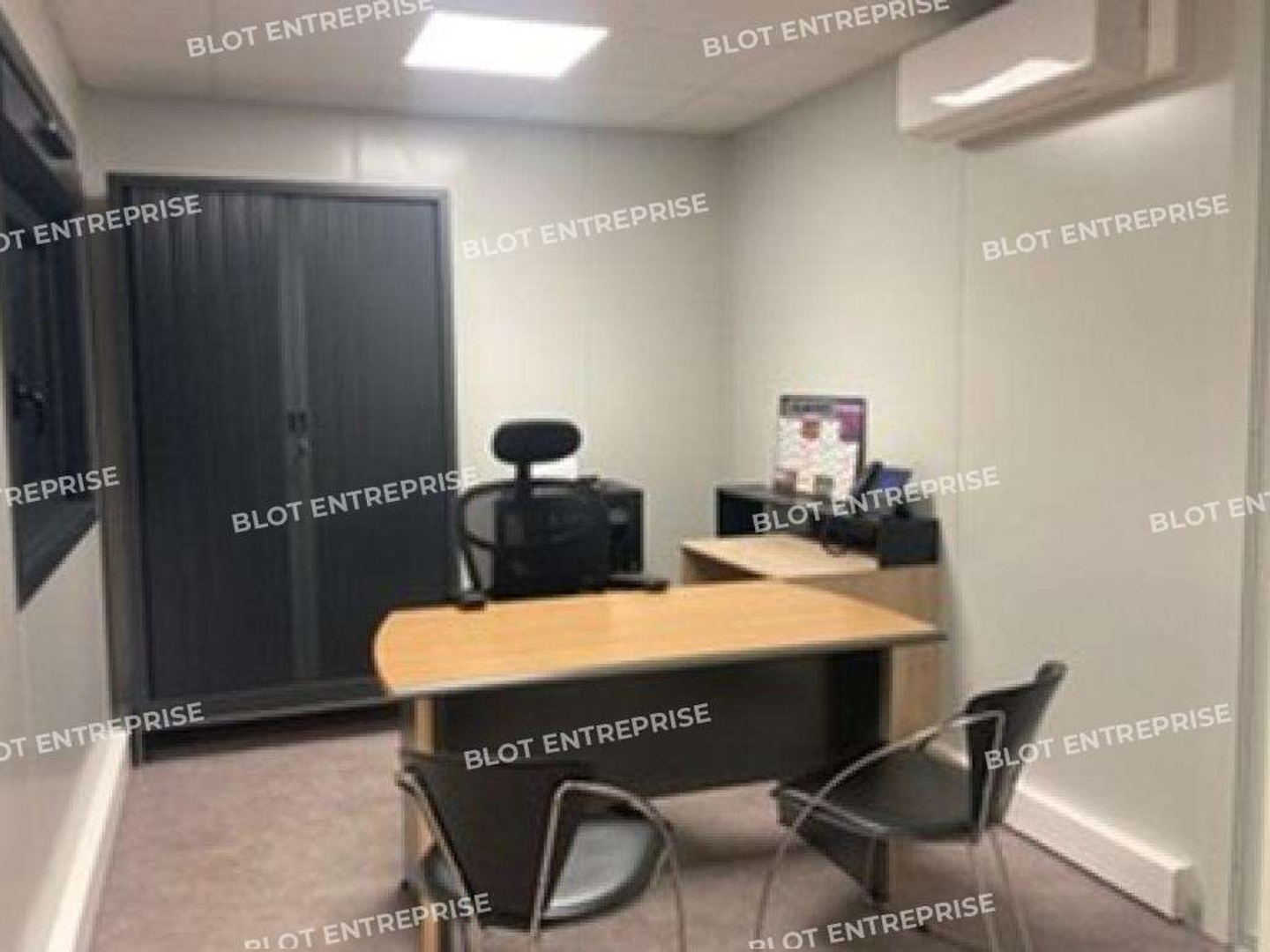 A VENDRE EN EXCLUSIVITE - LOCAL D'ACTIVITES -