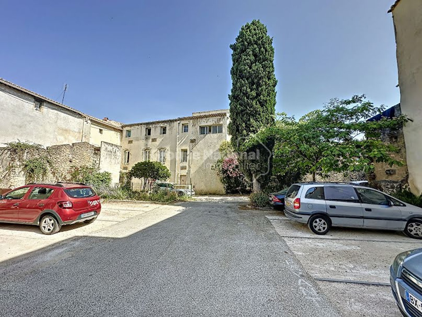 Appartement 15 pièces 375 m²