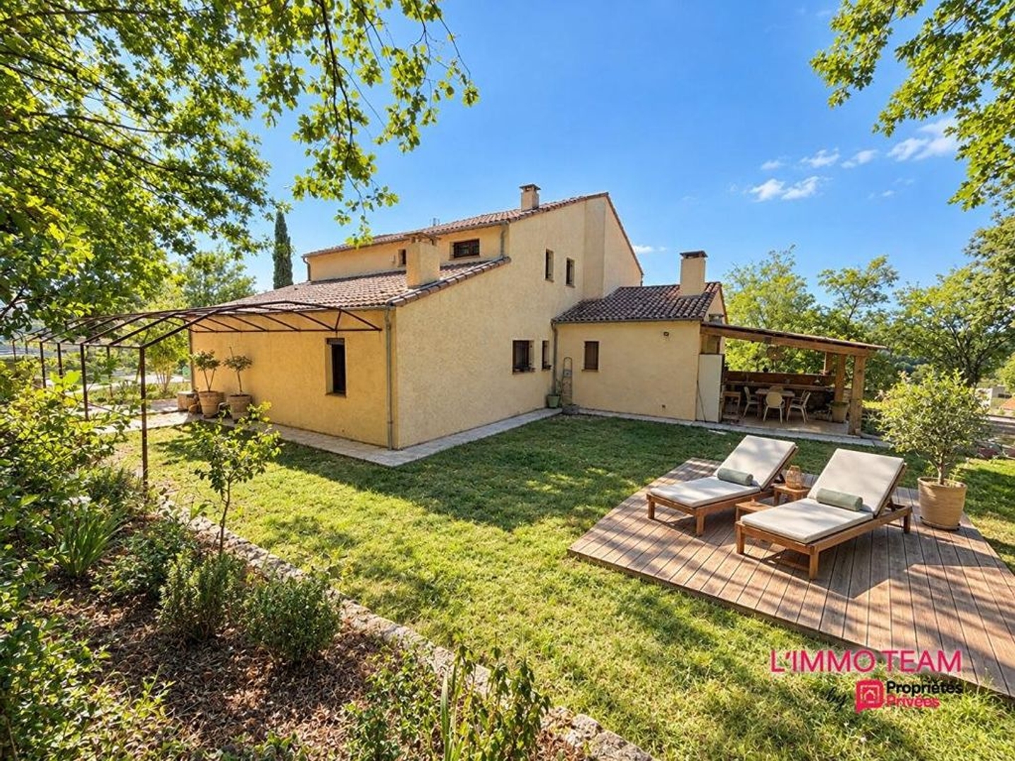Maison à vendre - 7 pièces - 274m2 - Cahors (46000)