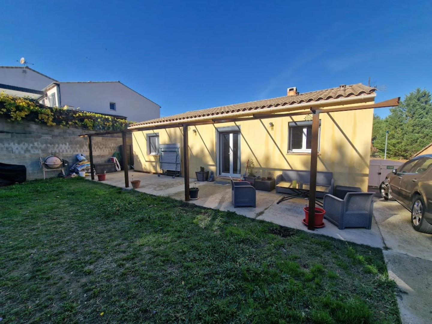 VILLA PLAIN PIED 3 CHAMBRES 1 GARAGE JARDIN