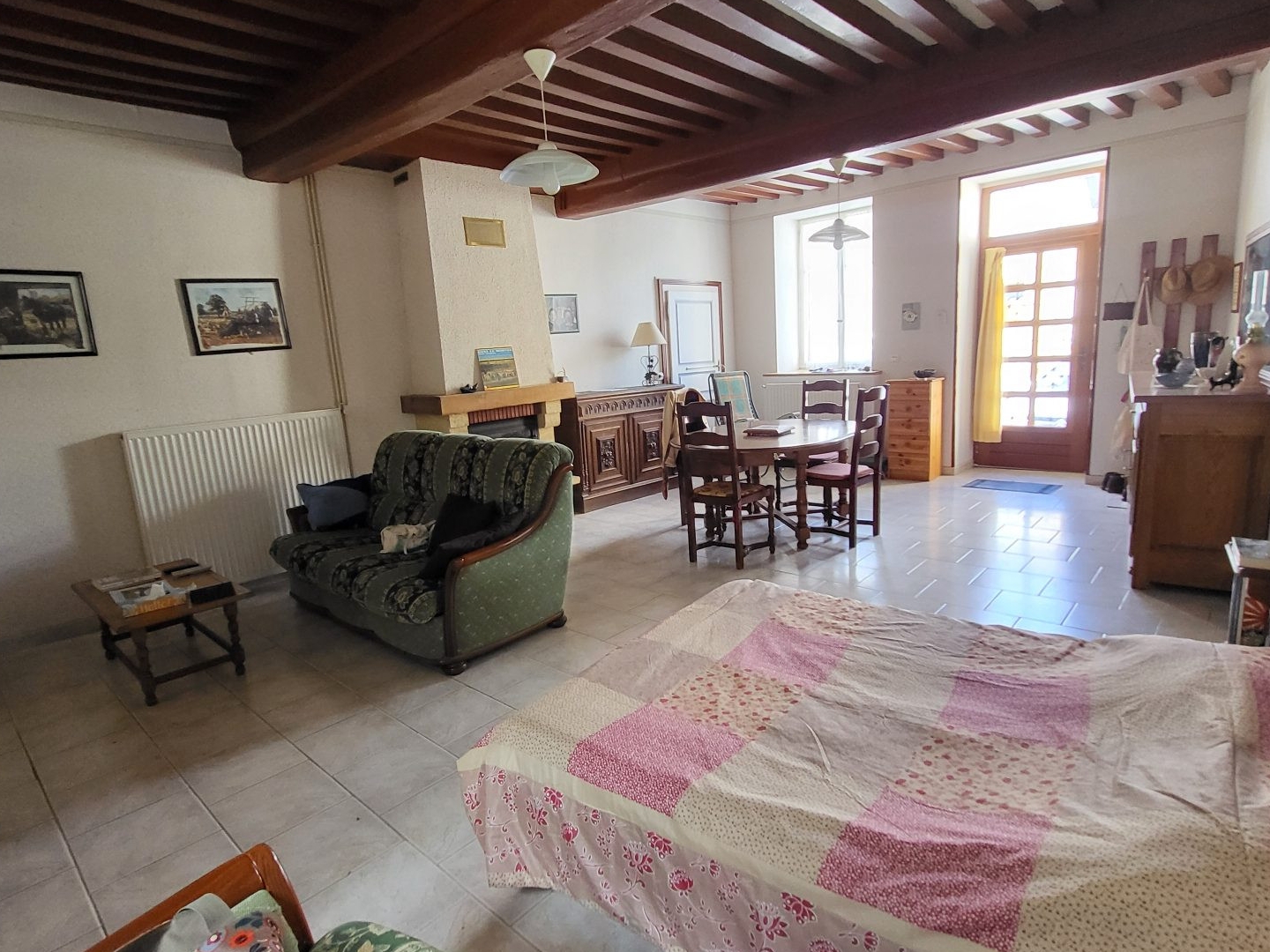 Maison de ville de 90m² et studio de 25m² en location
