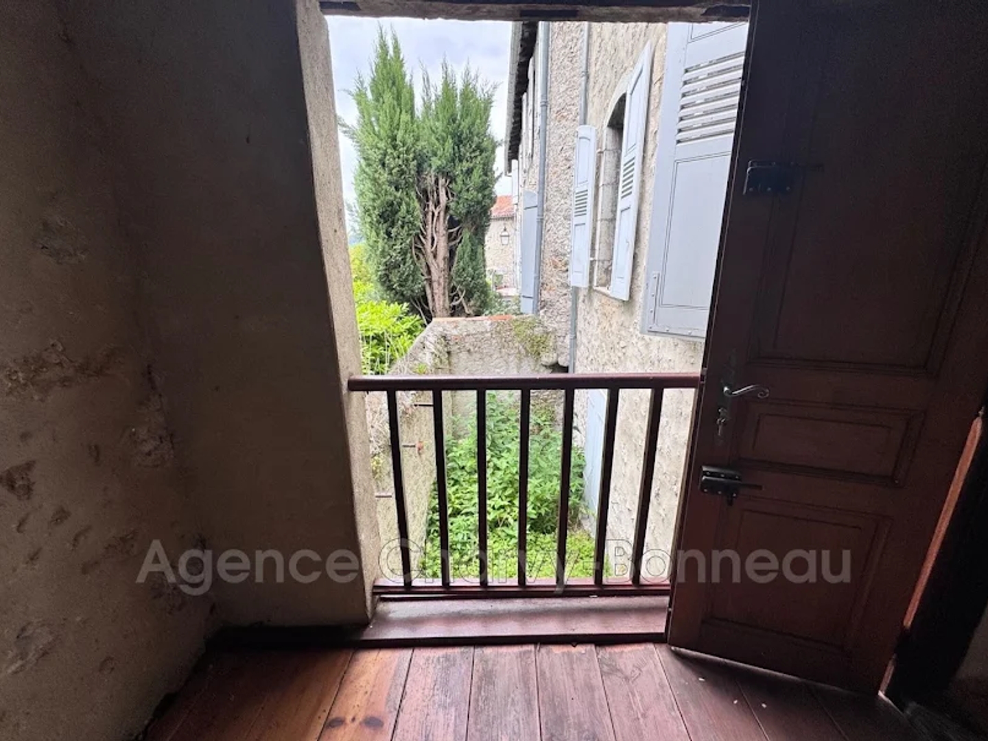 Maison à vendre - 12 pièces - 355m2 - Saint-Lizier (09190)