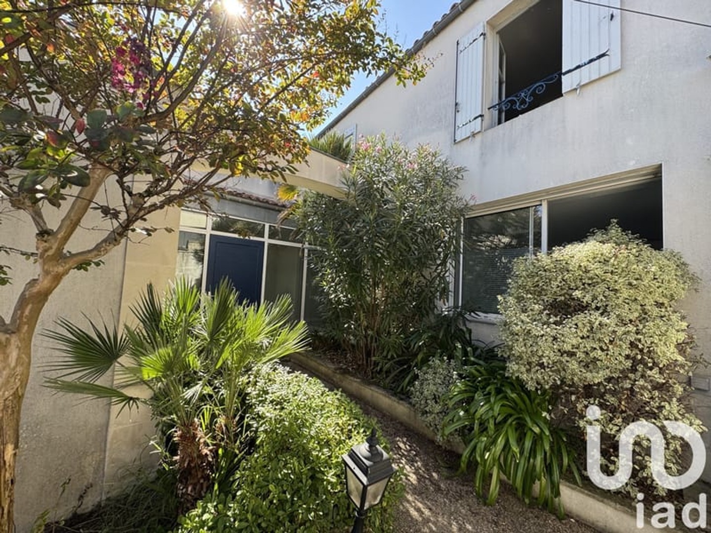 Maison avec appartements 179 m²