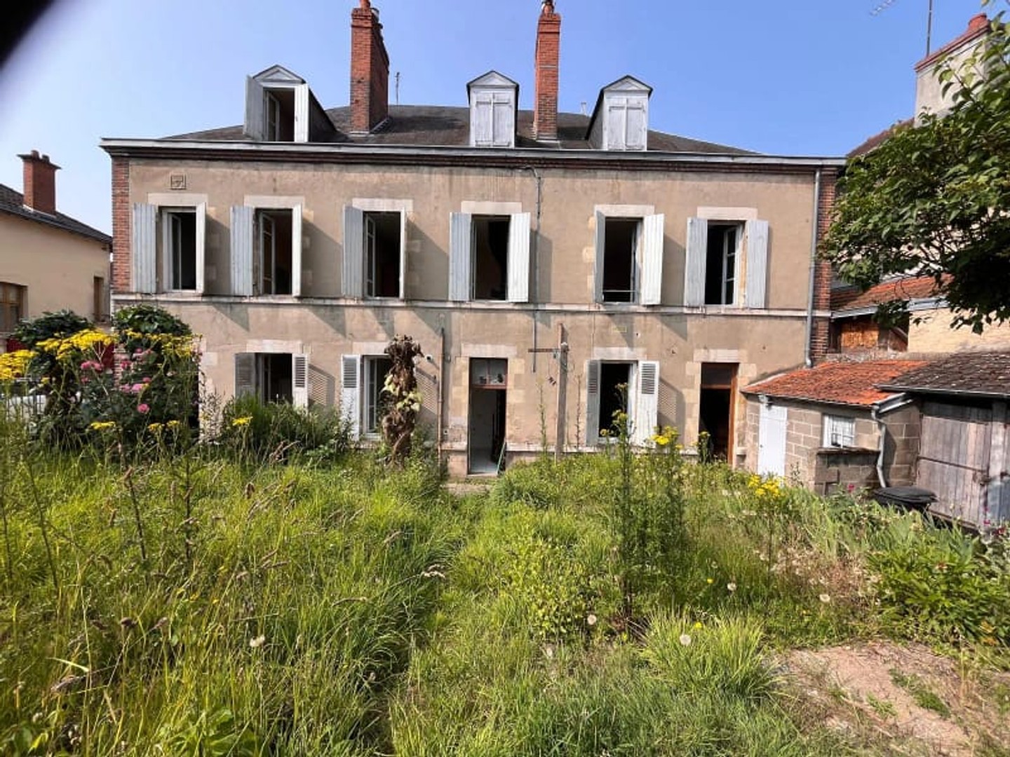 Maison 18 pièces 306 m²