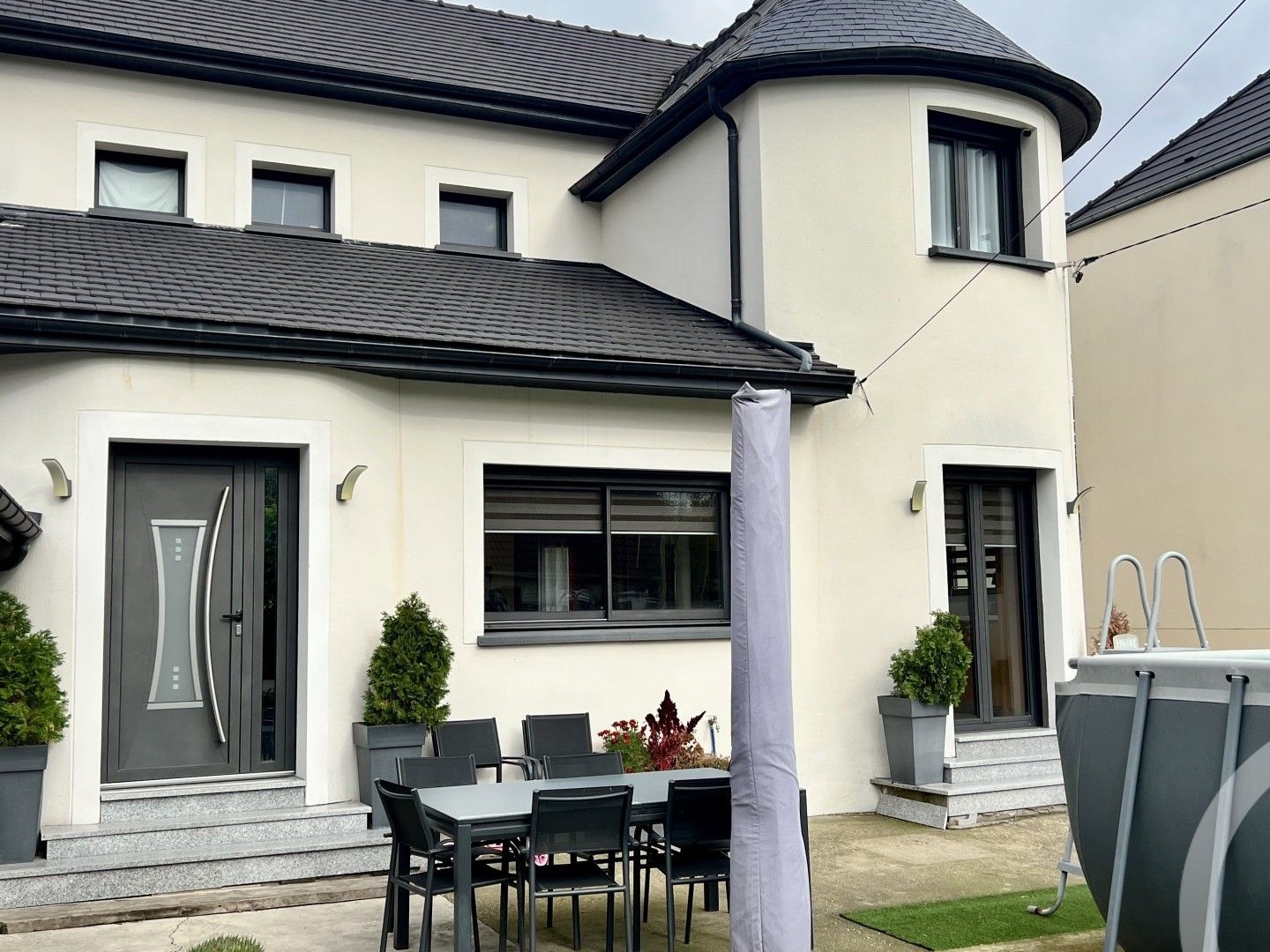 Maison 6 pièces 140 m²