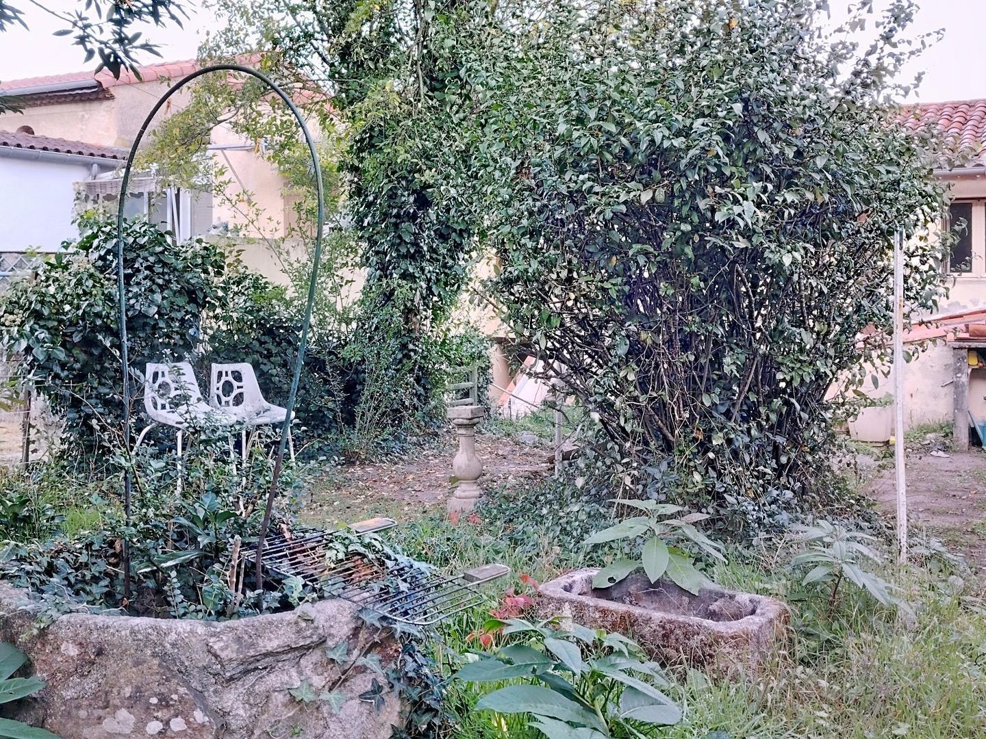 Maison de ville a rénover
