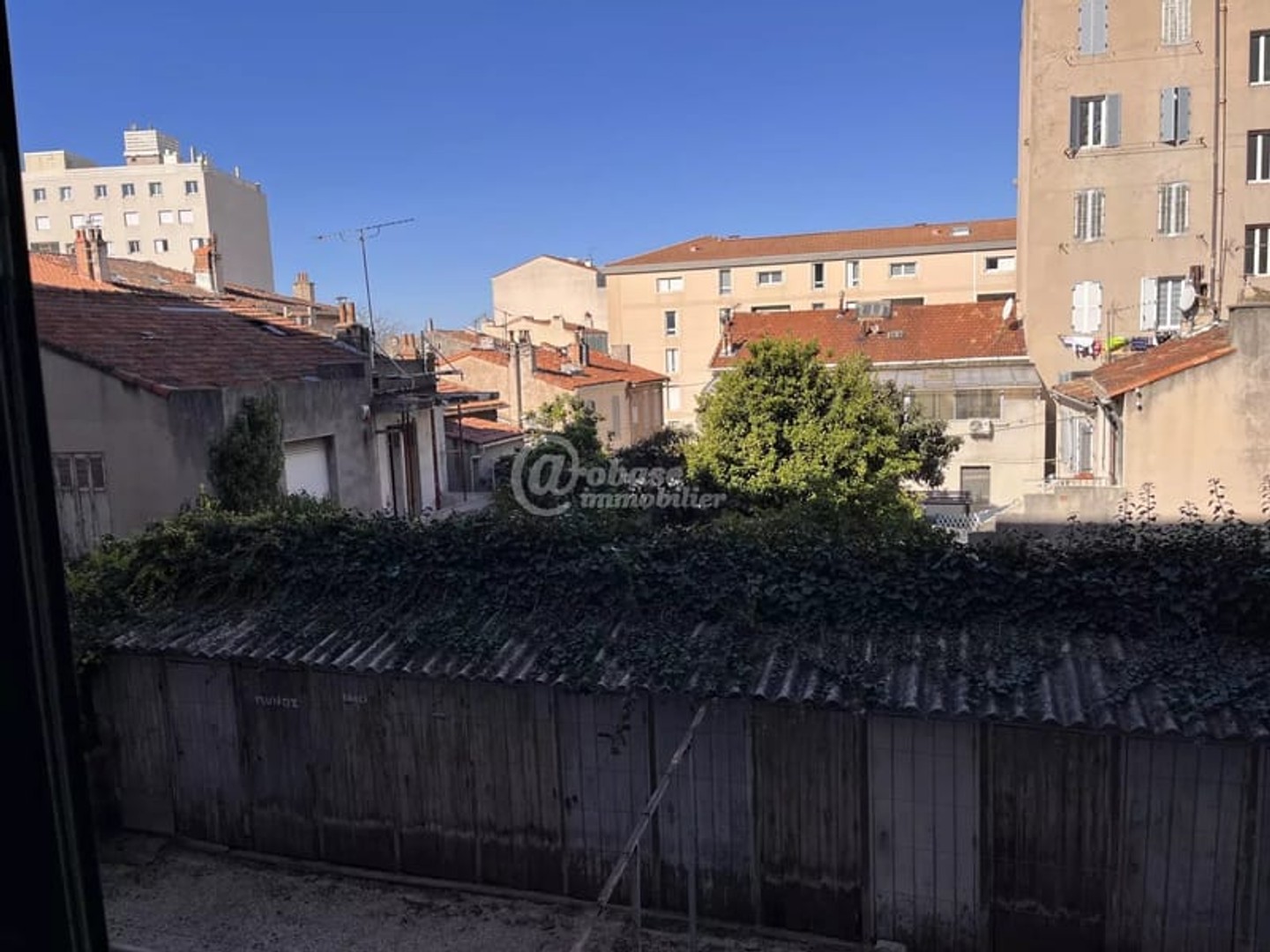 Rue Calme - Garage fermé