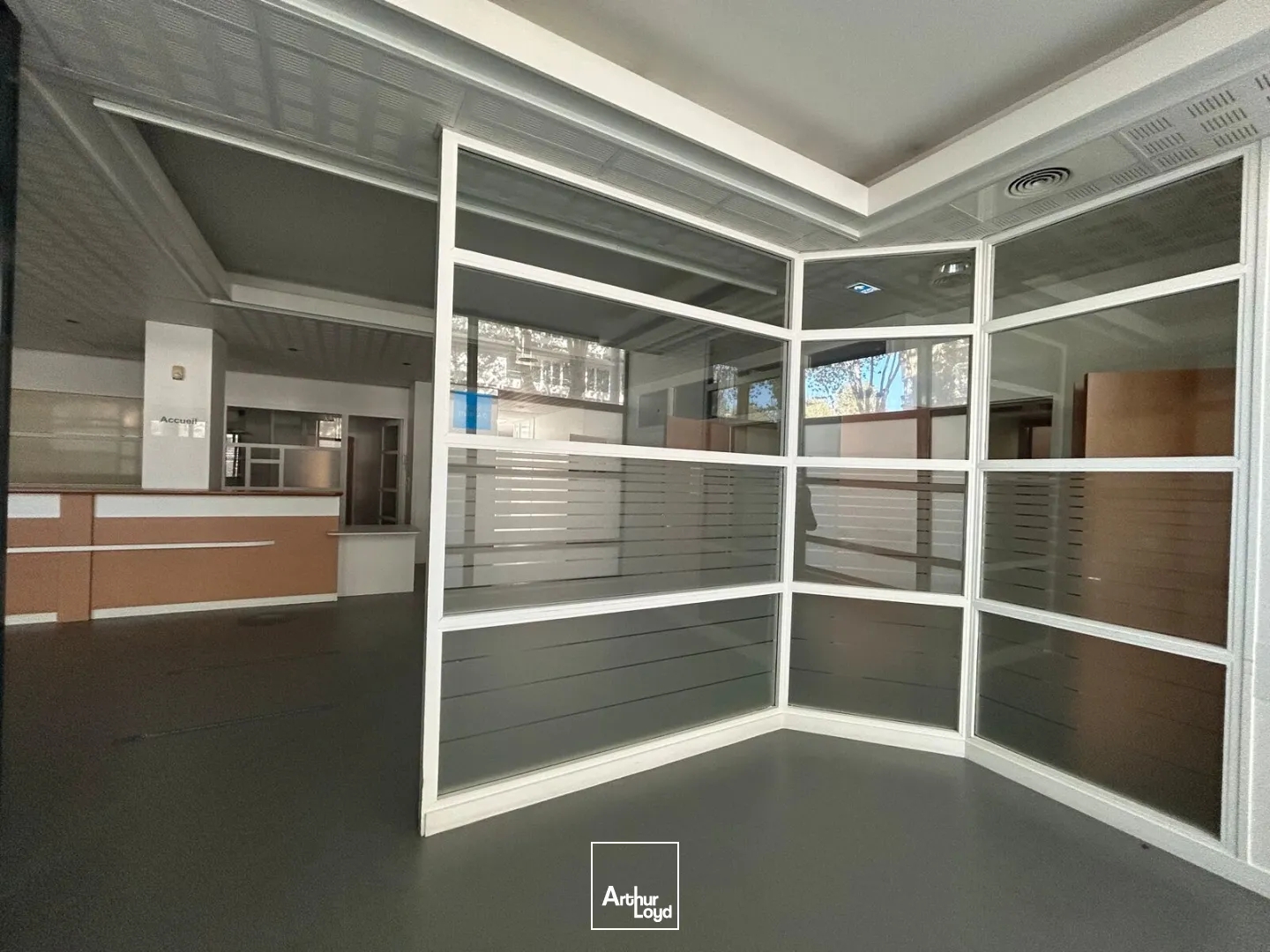 451m2 - BUREAUX - PARKING - RDC - SAINT NAZAIRE - MEDICAL - SANTE - MODULABLES