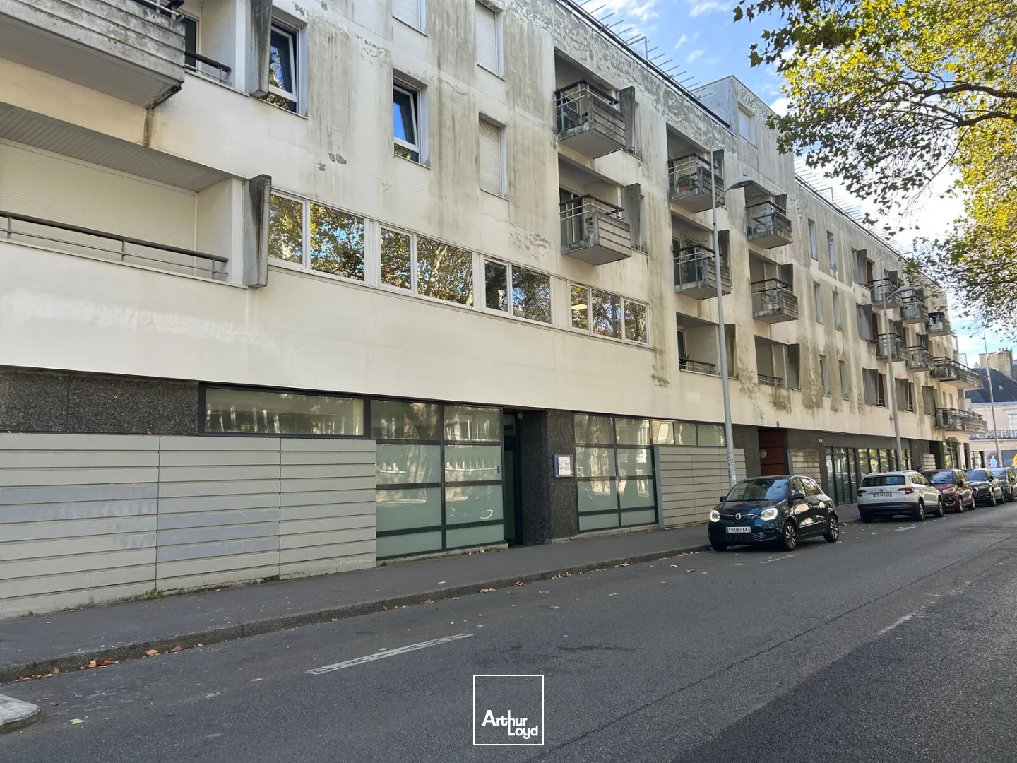 Parking / garage / box à vendre - 451m2 - Saint-Nazaire (44600)